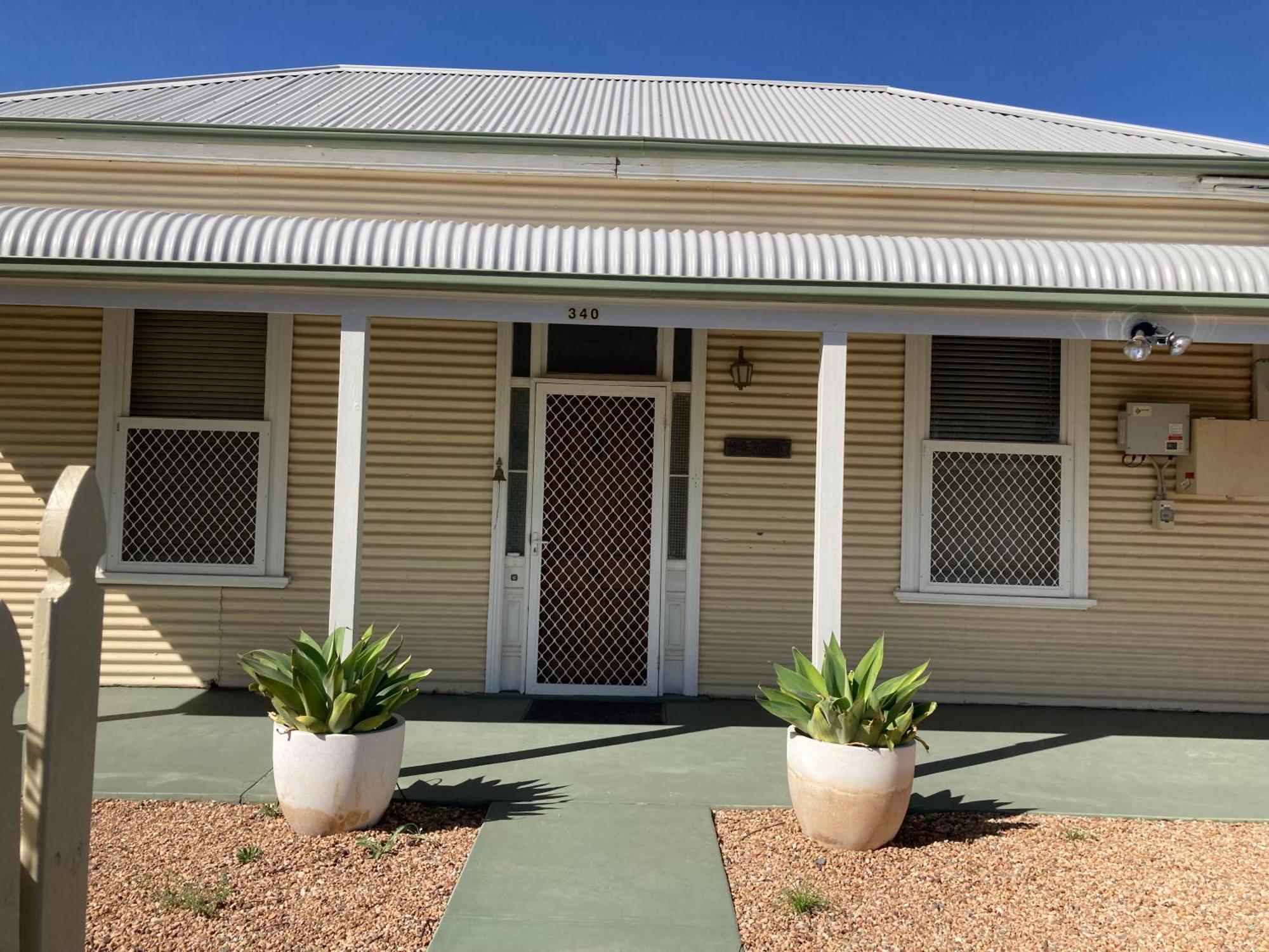 Maeville Cottage Broken Hill Extérieur photo