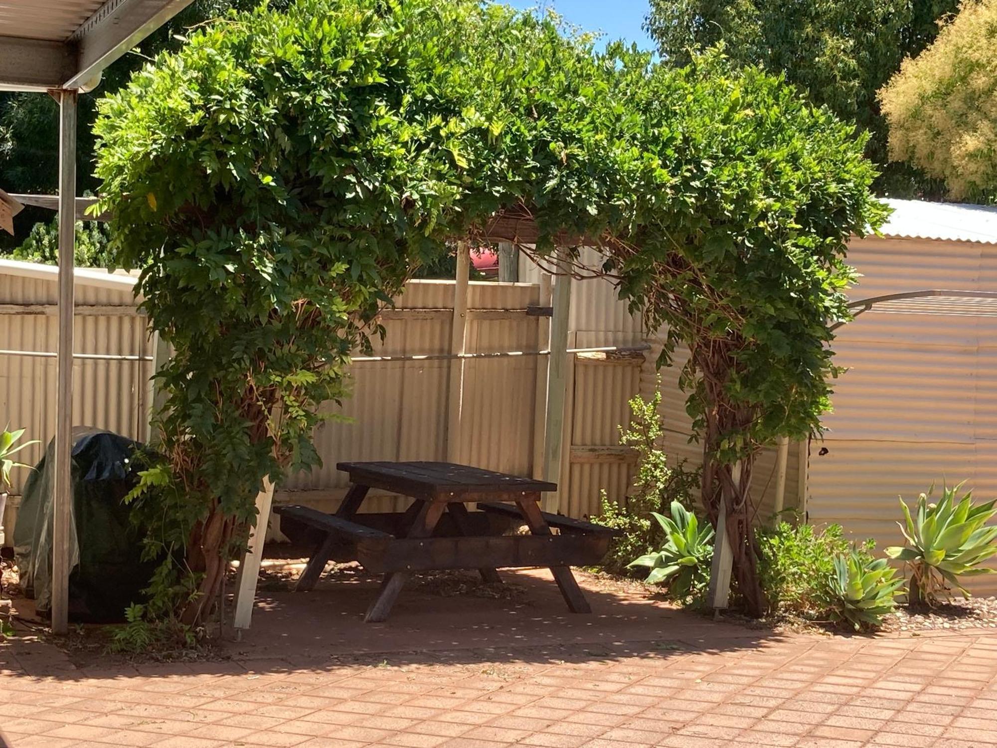 Maeville Cottage Broken Hill Extérieur photo