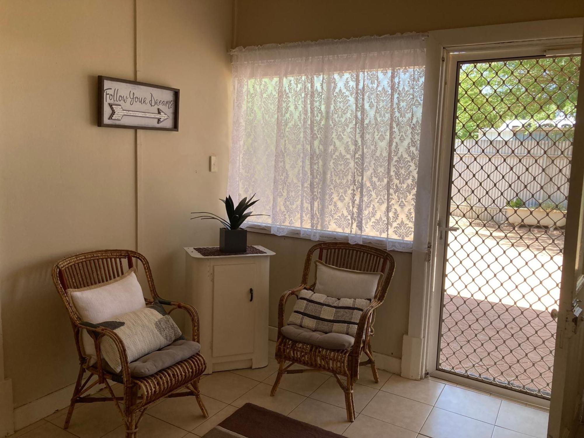 Maeville Cottage Broken Hill Extérieur photo