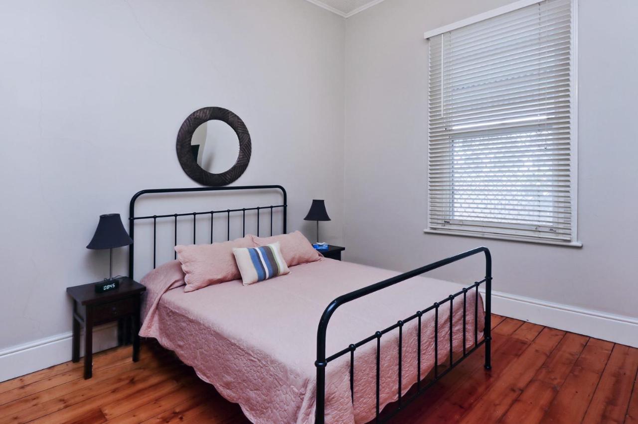 Maeville Cottage Broken Hill Chambre photo