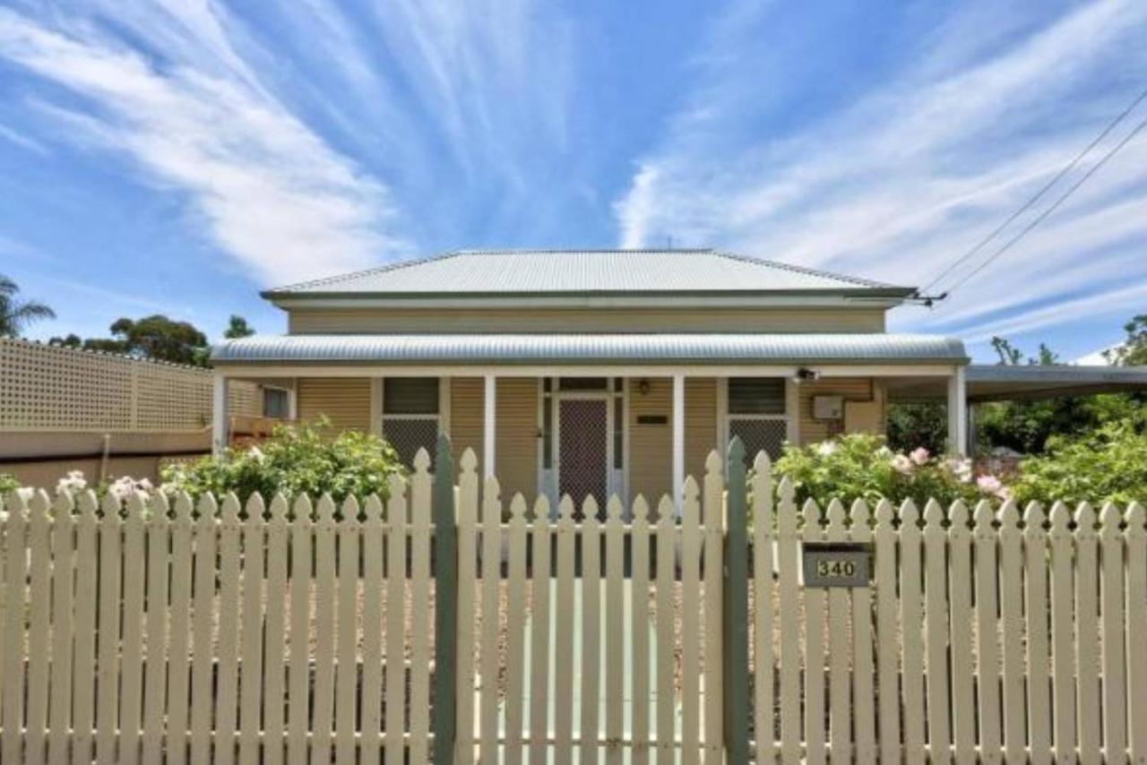Maeville Cottage Broken Hill Extérieur photo